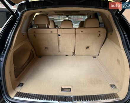 Чорний Порше Cayenne, об'ємом двигуна 4.8 л та пробігом 235 тис. км за 18999 $, фото 60 на Automoto.ua