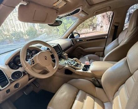 Чорний Порше Cayenne, об'ємом двигуна 4.8 л та пробігом 238 тис. км за 25555 $, фото 19 на Automoto.ua
