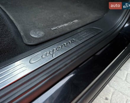 Черный Порше Каен, объемом двигателя 3.6 л и пробегом 263 тыс. км за 14500 $, фото 19 на Automoto.ua