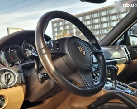 Черный Порше Каен, объемом двигателя 4.8 л и пробегом 105 тыс. км за 25900 $, фото 28 на Automoto.ua