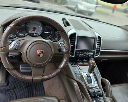 Черный Порше Каен, объемом двигателя 4.8 л и пробегом 164 тыс. км за 14500 $, фото 14 на Automoto.ua