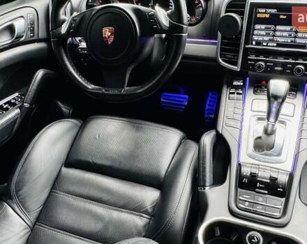 Чорний Порше Cayenne, об'ємом двигуна 4.8 л та пробігом 163 тис. км за 23800 $, фото 106 на Automoto.ua
