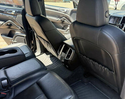 Черный Порше Каен, объемом двигателя 3.6 л и пробегом 195 тыс. км за 16500 $, фото 12 на Automoto.ua