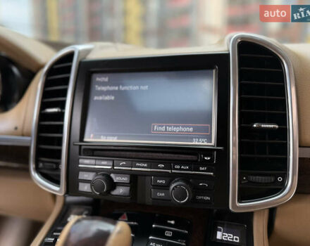 Чорний Порше Cayenne, об'ємом двигуна 4.8 л та пробігом 235 тис. км за 18999 $, фото 78 на Automoto.ua