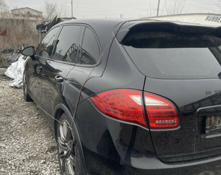 Черный Порше Каен, объемом двигателя 2.97 л и пробегом 250 тыс. км за 2900 $, фото 3 на Automoto.ua