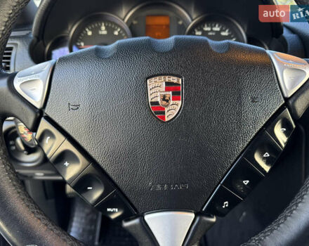 Черный Порше Каен, объемом двигателя 3 л и пробегом 173 тыс. км за 14950 $, фото 69 на Automoto.ua