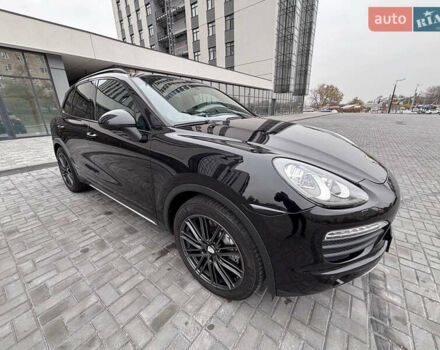 Чорний Порше Cayenne, об'ємом двигуна 4.81 л та пробігом 182 тис. км за 16500 $, фото 3 на Automoto.ua
