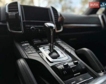 Черный Порше Каен, объемом двигателя 3.6 л и пробегом 155 тыс. км за 16900 $, фото 39 на Automoto.ua