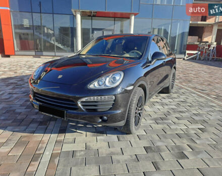 Чорний Порше Cayenne, об'ємом двигуна 4.81 л та пробігом 133 тис. км за 15500 $, фото 6 на Automoto.ua