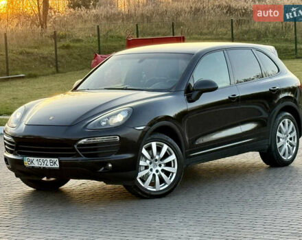 Чорний Порше Cayenne, об'ємом двигуна 4.8 л та пробігом 278 тис. км за 14999 $, фото 2 на Automoto.ua