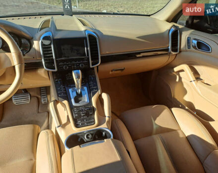Чорний Порше Cayenne, об'ємом двигуна 4.81 л та пробігом 133 тис. км за 15500 $, фото 15 на Automoto.ua