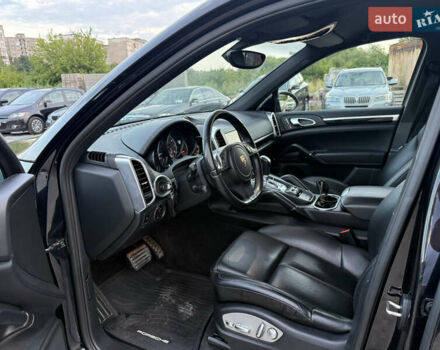 Чорний Порше Cayenne, об'ємом двигуна 4.8 л та пробігом 278 тис. км за 14500 $, фото 38 на Automoto.ua