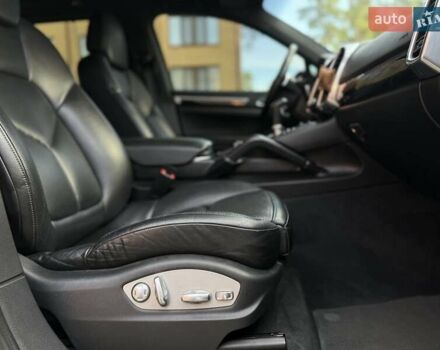 Черный Порше Каен, объемом двигателя 3.6 л и пробегом 155 тыс. км за 16900 $, фото 31 на Automoto.ua