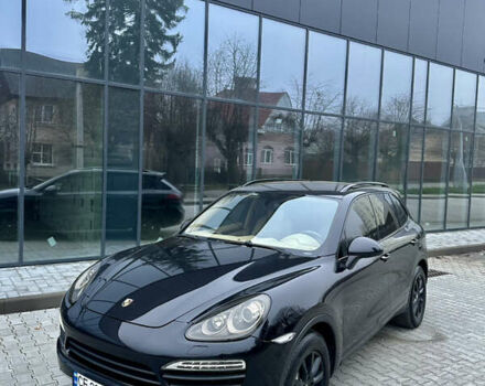 Черный Порше Каен, объемом двигателя 2.97 л и пробегом 302 тыс. км за 18000 $, фото 2 на Automoto.ua