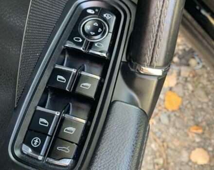 Черный Порше Каен, объемом двигателя 4.8 л и пробегом 120 тыс. км за 15000 $, фото 7 на Automoto.ua