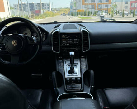 Черный Порше Каен, объемом двигателя 4.81 л и пробегом 228 тыс. км за 16700 $, фото 10 на Automoto.ua