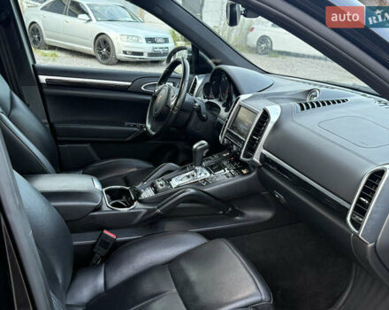 Чорний Порше Cayenne, об'ємом двигуна 4.8 л та пробігом 278 тис. км за 14500 $, фото 63 на Automoto.ua