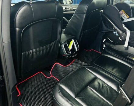 Черный Порше Каен, объемом двигателя 3.6 л и пробегом 210 тыс. км за 17000 $, фото 14 на Automoto.ua