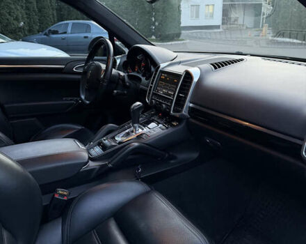 Чорний Порше Cayenne, об'ємом двигуна 3 л та пробігом 190 тис. км за 23900 $, фото 27 на Automoto.ua