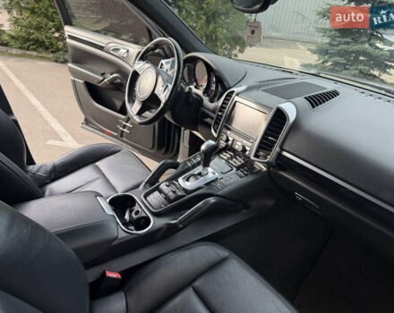 Черный Порше Каен, объемом двигателя 3.6 л и пробегом 244 тыс. км за 16999 $, фото 27 на Automoto.ua