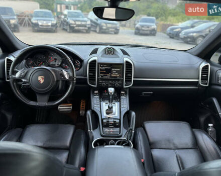 Чорний Порше Cayenne, об'ємом двигуна 4.8 л та пробігом 278 тис. км за 14500 $, фото 72 на Automoto.ua