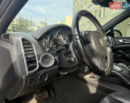 Черный Порше Каен, объемом двигателя 3.6 л и пробегом 244 тыс. км за 16999 $, фото 18 на Automoto.ua