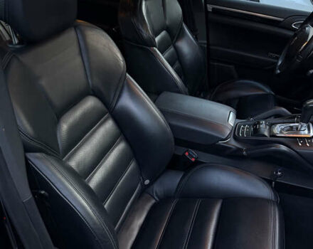 Чорний Порше Cayenne, об'ємом двигуна 3 л та пробігом 190 тис. км за 23900 $, фото 26 на Automoto.ua