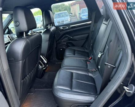 Чорний Порше Cayenne, об'ємом двигуна 4.8 л та пробігом 278 тис. км за 14500 $, фото 51 на Automoto.ua