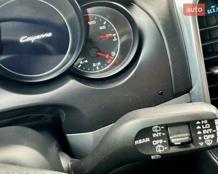 Черный Порше Каен, объемом двигателя 3 л и пробегом 240 тыс. км за 18999 $, фото 27 на Automoto.ua
