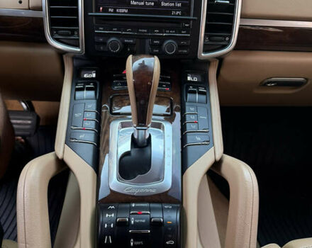 Чорний Порше Cayenne, об'ємом двигуна 3.6 л та пробігом 109 тис. км за 19900 $, фото 9 на Automoto.ua