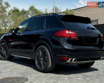 Чорний Порше Cayenne, об'ємом двигуна 4.81 л та пробігом 182 тис. км за 16800 $, фото 11 на Automoto.ua
