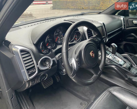 Черный Порше Каен, объемом двигателя 3 л и пробегом 236 тыс. км за 13999 $, фото 30 на Automoto.ua