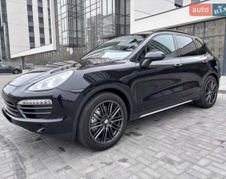 Чорний Порше Cayenne, об'ємом двигуна 4.81 л та пробігом 182 тис. км за 16500 $, фото 1 на Automoto.ua