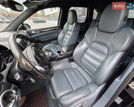 Чорний Порше Cayenne, об'ємом двигуна 4.81 л та пробігом 182 тис. км за 16500 $, фото 14 на Automoto.ua