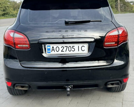 Чорний Порше Cayenne, об'ємом двигуна 3 л та пробігом 259 тис. км за 24000 $, фото 4 на Automoto.ua