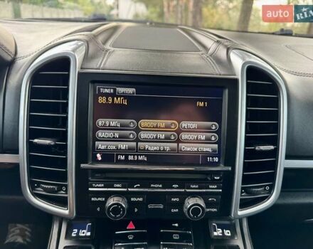 Черный Порше Каен, объемом двигателя 3 л и пробегом 240 тыс. км за 18999 $, фото 25 на Automoto.ua