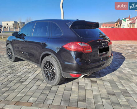 Чорний Порше Cayenne, об'ємом двигуна 4.81 л та пробігом 133 тис. км за 15500 $, фото 5 на Automoto.ua