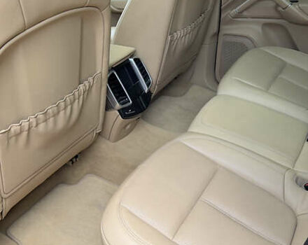 Чорний Порше Cayenne, об'ємом двигуна 4.81 л та пробігом 135 тис. км за 15700 $, фото 14 на Automoto.ua