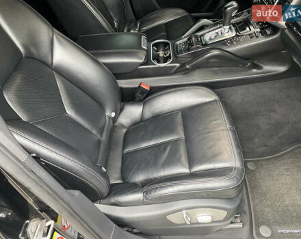 Чорний Порше Cayenne, об'ємом двигуна 3 л та пробігом 235 тис. км за 13950 $, фото 56 на Automoto.ua