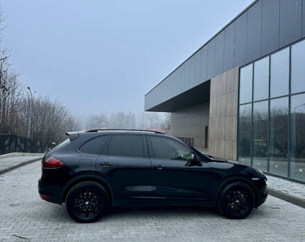 Черный Порше Каен, объемом двигателя 2.97 л и пробегом 302 тыс. км за 18000 $, фото 4 на Automoto.ua