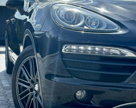 Чорний Порше Cayenne, об'ємом двигуна 4.81 л та пробігом 182 тис. км за 16800 $, фото 13 на Automoto.ua