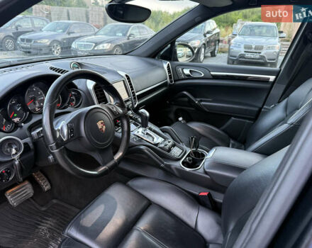 Чорний Порше Cayenne, об'ємом двигуна 4.8 л та пробігом 278 тис. км за 14500 $, фото 46 на Automoto.ua