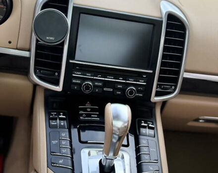 Черный Порше Каен, объемом двигателя 3 л и пробегом 259 тыс. км за 22500 $, фото 13 на Automoto.ua