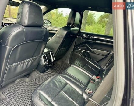 Порше Cayenne 2011 у Києві на Automoto.ua Чорний Порше Cayenne, об'ємом двигуна 3 л та пробігом 240 тис. км за 18700 $, фото 32 на Automoto.ua