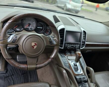 Чорний Порше Cayenne, об'ємом двигуна 4.8 л та пробігом 160 тис. км за 14500 $, фото 14 на Automoto.ua