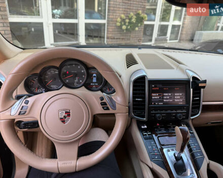 Чорний Порше Cayenne, об'ємом двигуна 3.6 л та пробігом 109 тис. км за 19900 $, фото 8 на Automoto.ua