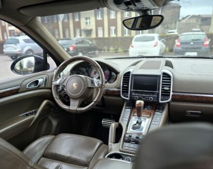 Чорний Порше Cayenne, об'ємом двигуна 4.8 л та пробігом 160 тис. км за 14500 $, фото 13 на Automoto.ua
