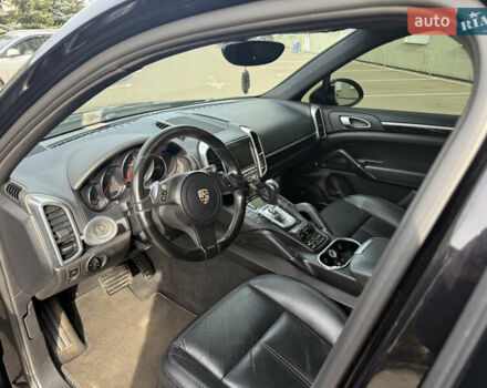 Черный Порше Каен, объемом двигателя 3.6 л и пробегом 244 тыс. км за 16999 $, фото 15 на Automoto.ua