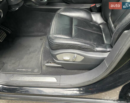 Черный Порше Каен, объемом двигателя 3 л и пробегом 236 тыс. км за 13999 $, фото 31 на Automoto.ua