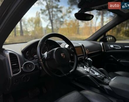 Черный Порше Каен, объемом двигателя 3.6 л и пробегом 155 тыс. км за 16900 $, фото 25 на Automoto.ua